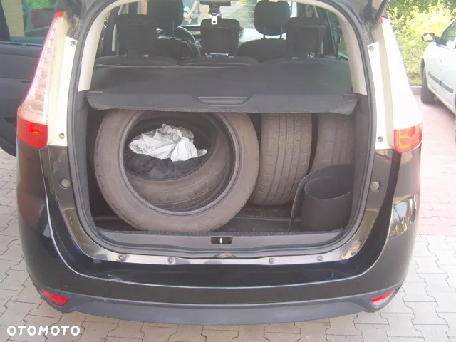 Renault Scenic - 27