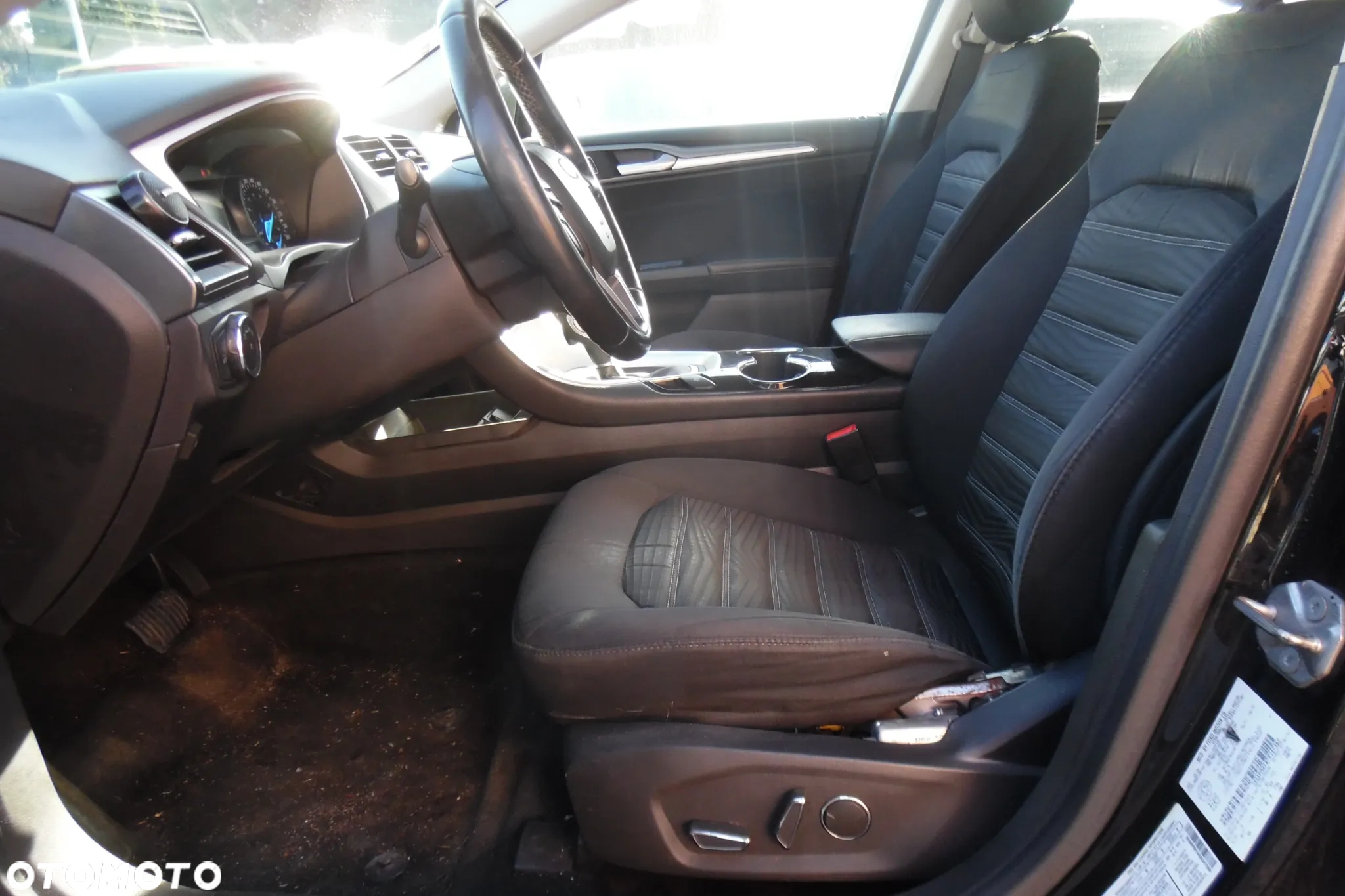 Ford Fusion - 7