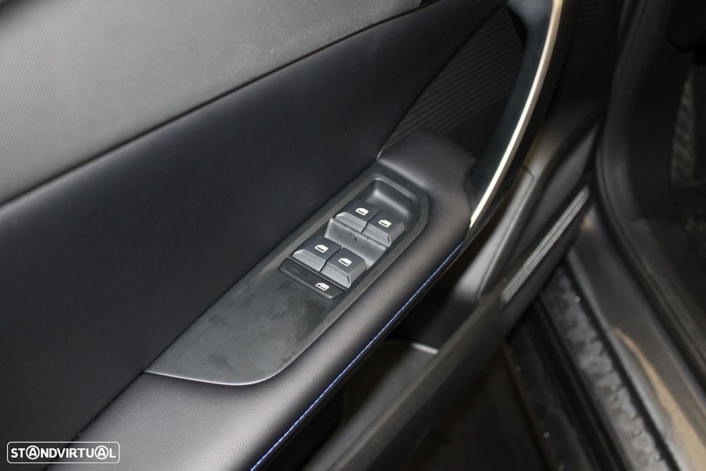 MG MG4 51 kWh Standard - 22