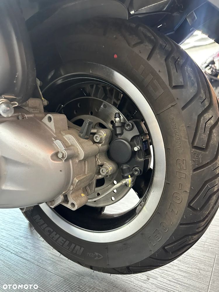 Vespa GTS - 13