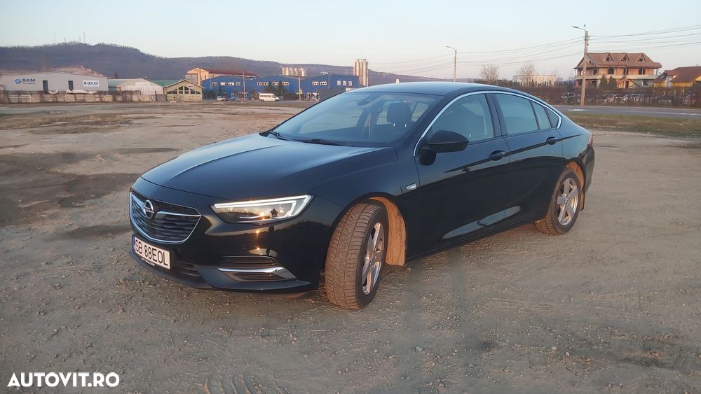 Opel Insignia - 1