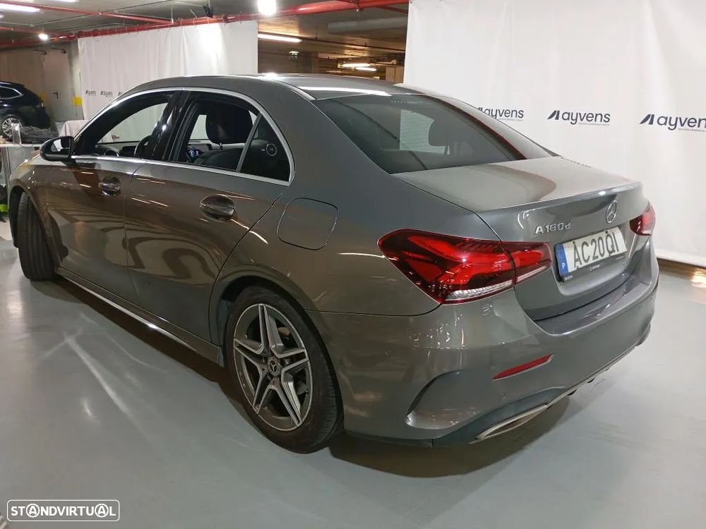 Mercedes-Benz A 180 Limousine d Style Aut. - 2