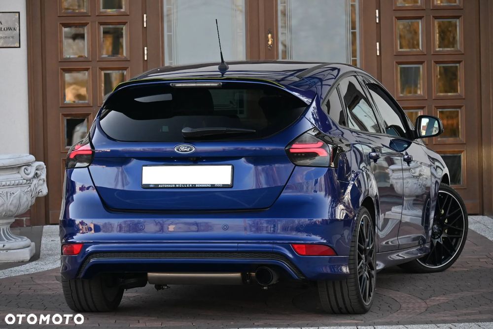 Ford Focus SW 1.5 EcoBoost S&S ST-LINE - 19