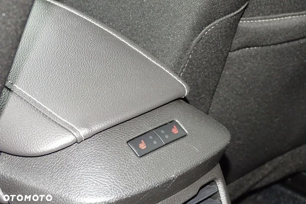 Ford Mondeo SW 2.0 Ti-VCT Titanium - 18