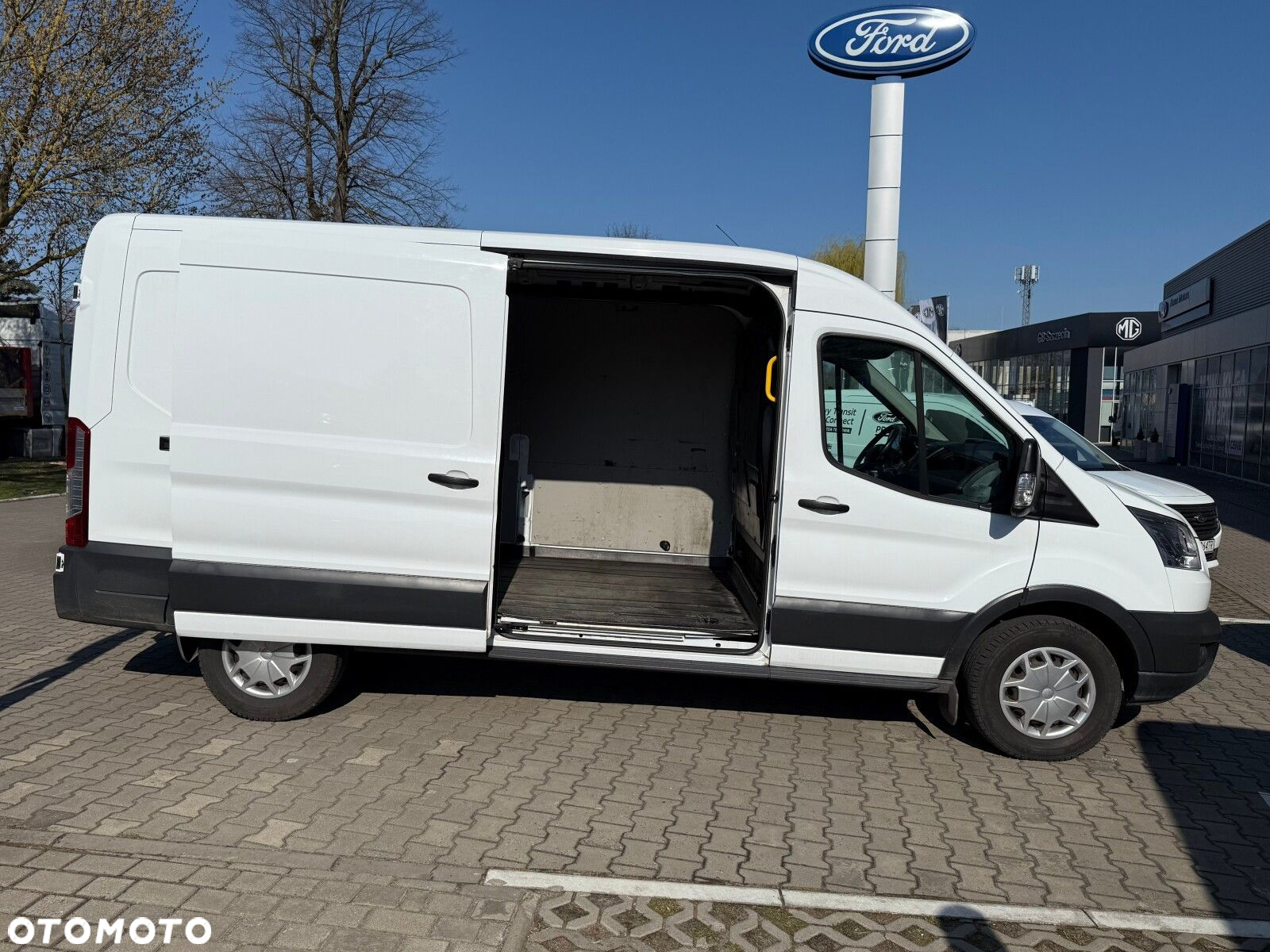 Ford transit Trend - 5