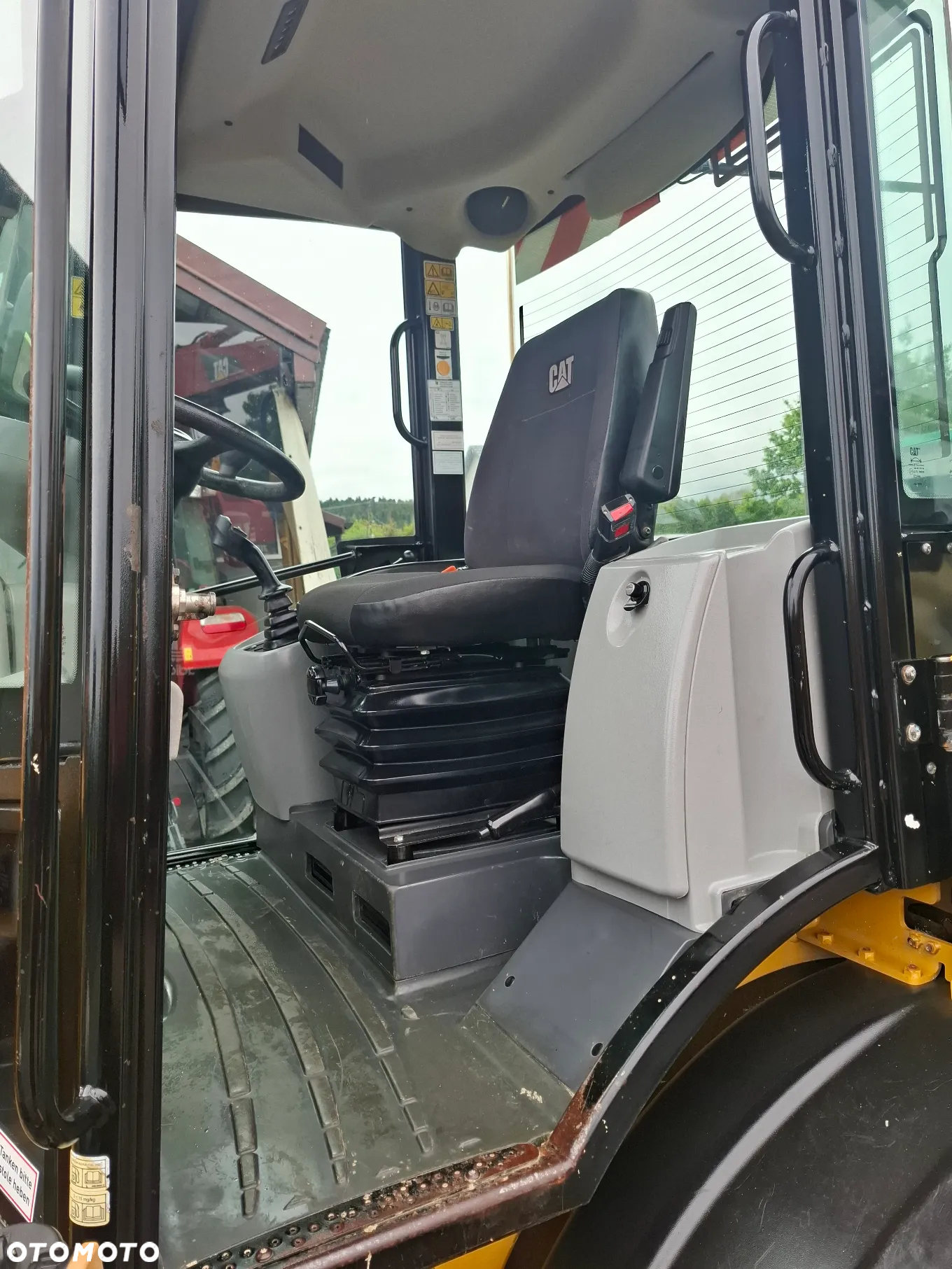 Caterpillar CAT 908 M - 25
