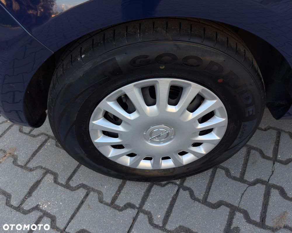 Opel Corsa 1.2 120 Jahre - 12