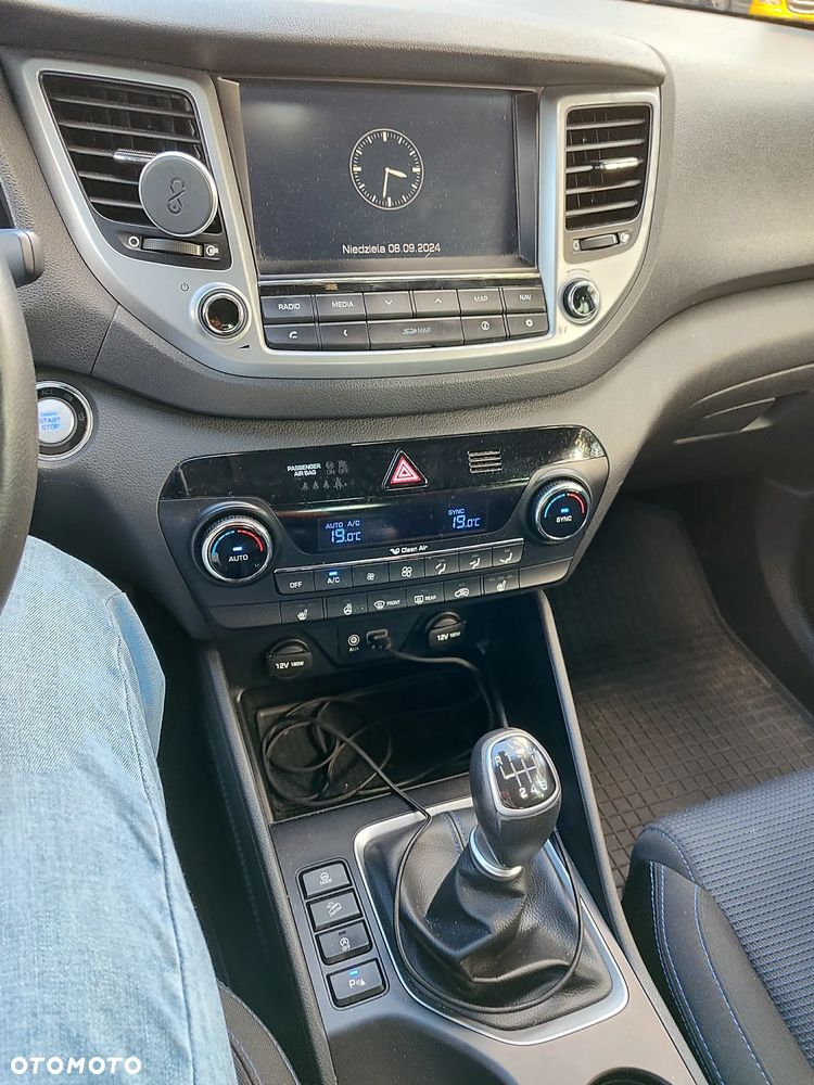 Hyundai Tucson 2.0 CRDI BlueDrive Comfort 2WD - 13