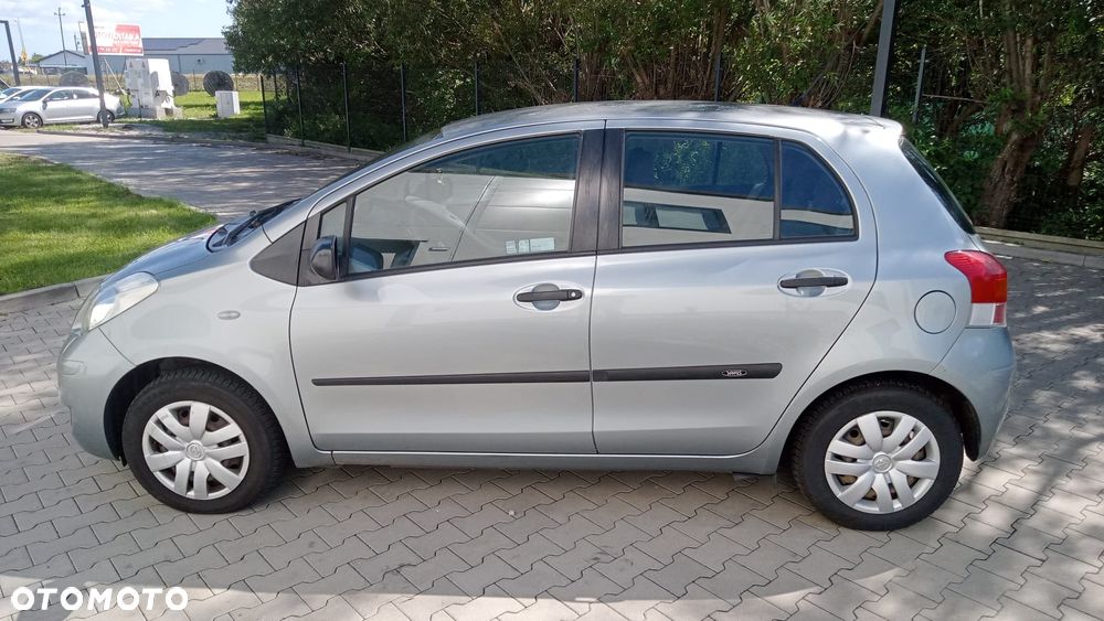 Toyota Yaris 1.0 Terra A/C - 8