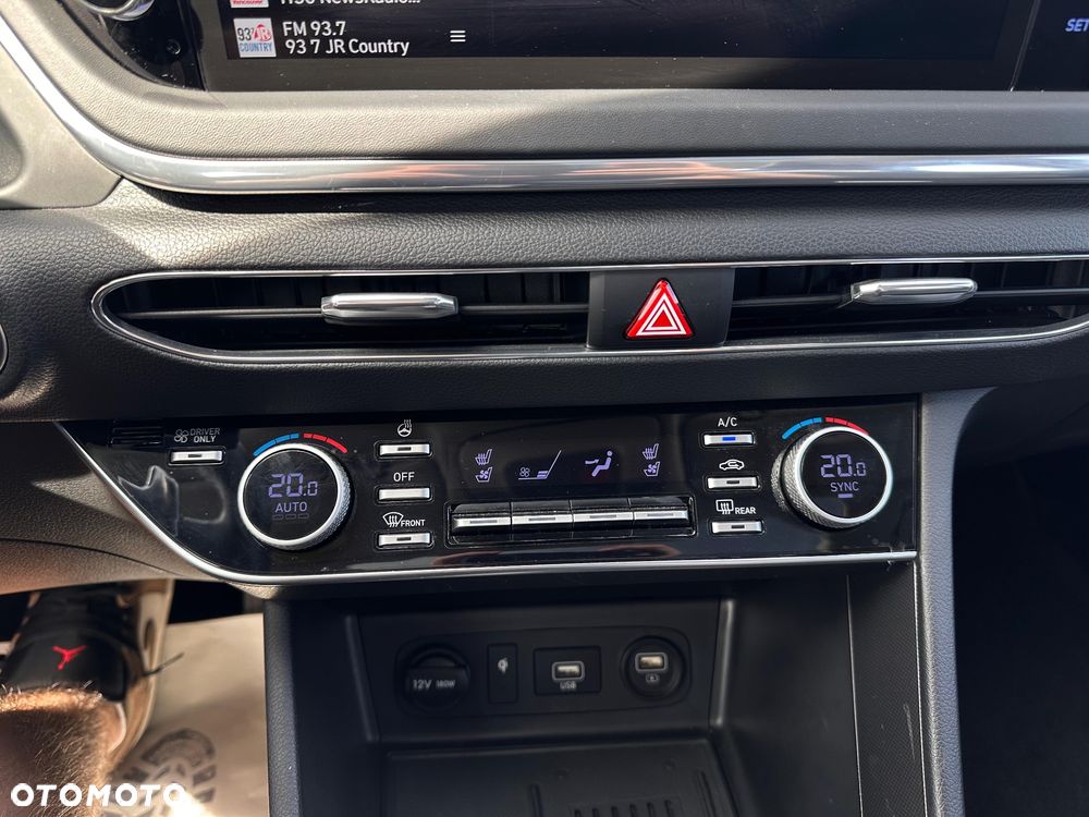 Hyundai Sonata - 36