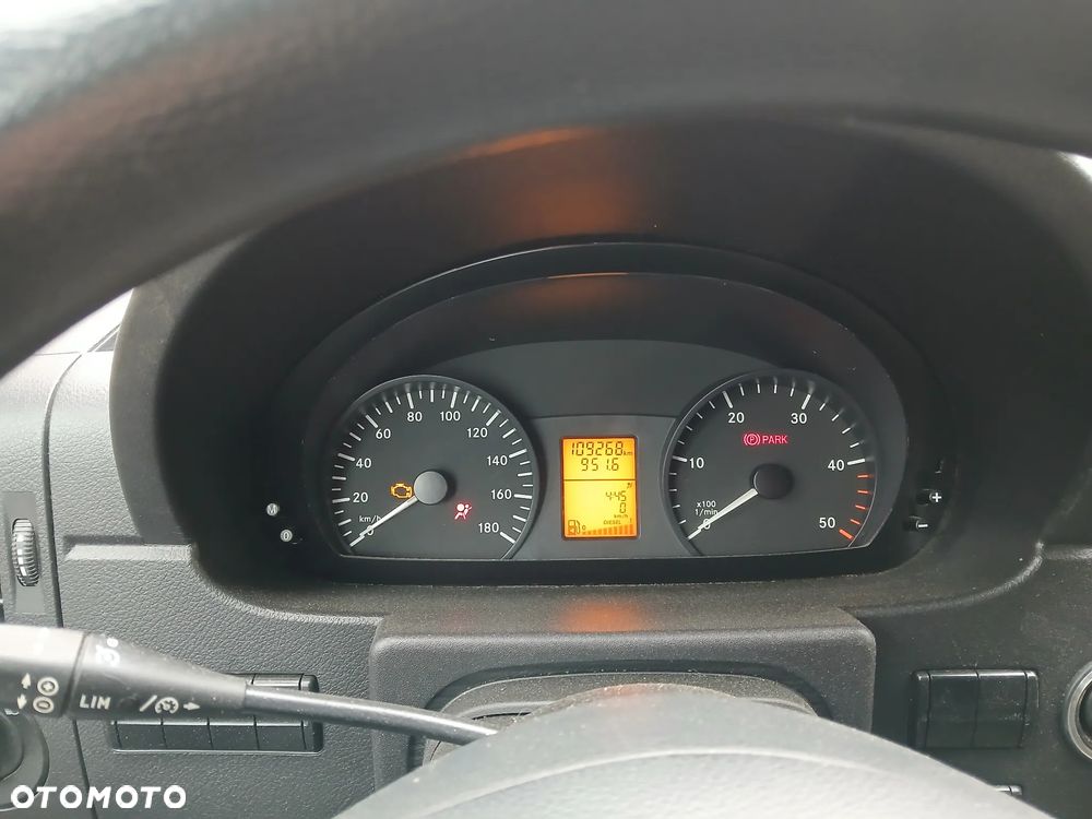 Mercedes-Benz Sprinter - 34
