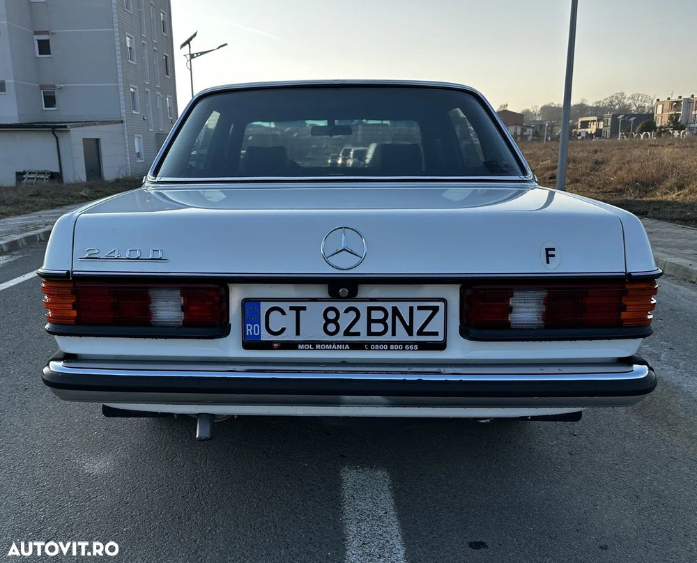 Mercedes-Benz W123 - 7