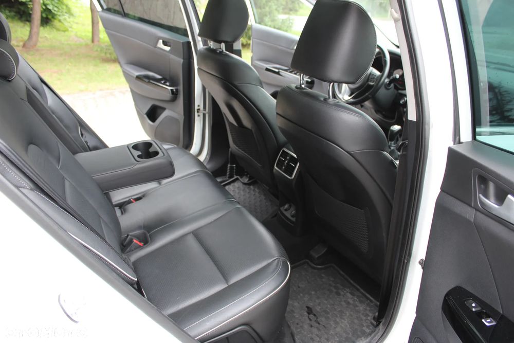 Kia Sportage 1.7 CRDI 2WD Attract - 25