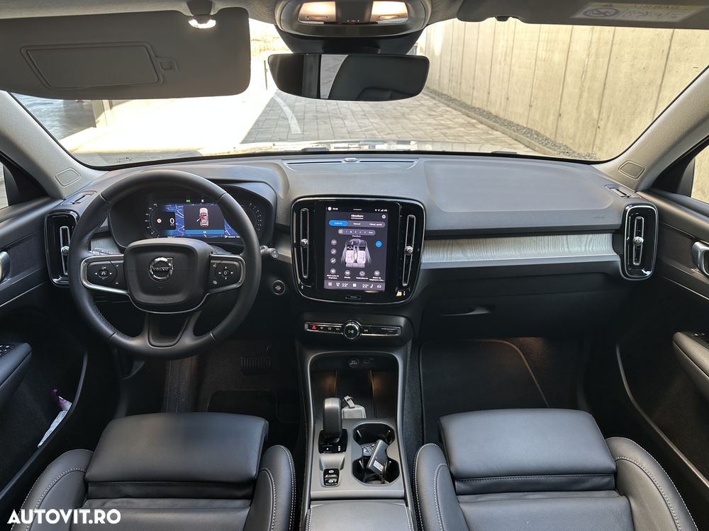 Volvo XC 40 B3 AT FWD MHEV Core - 12