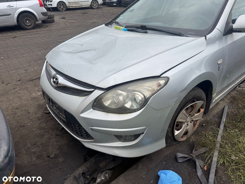 Hyundai i30 2R srebrny maska zderzak lift przedni pas  tylni lampa prawa lewa wspomaganie elektryczne drzwi prawe lewe - 1