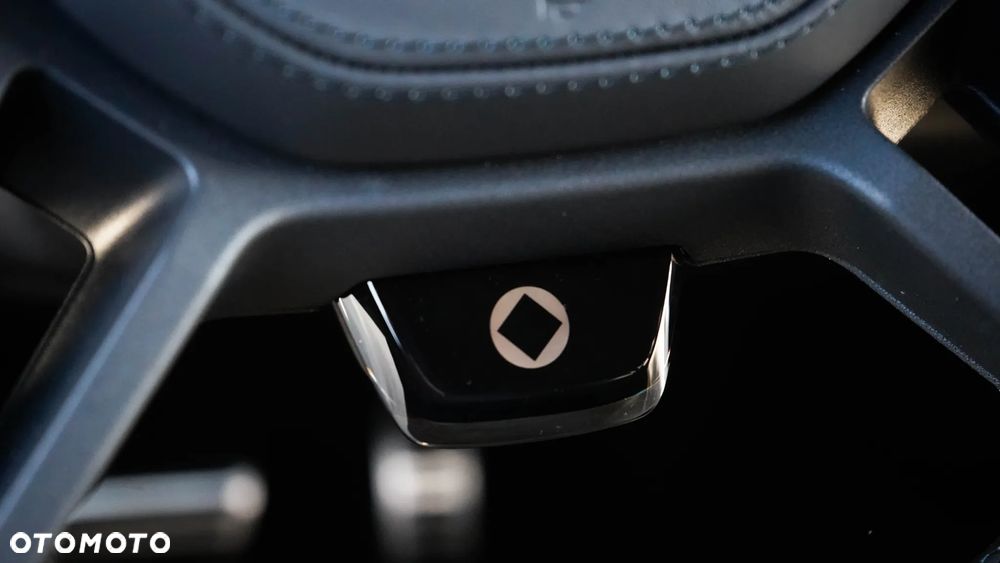 Land Rover Defender - 20