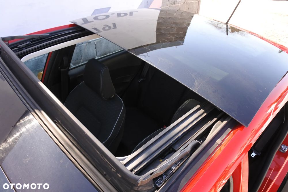 Ford Fiesta 1.0 EcoBoost S&S TITANIUM X - 12