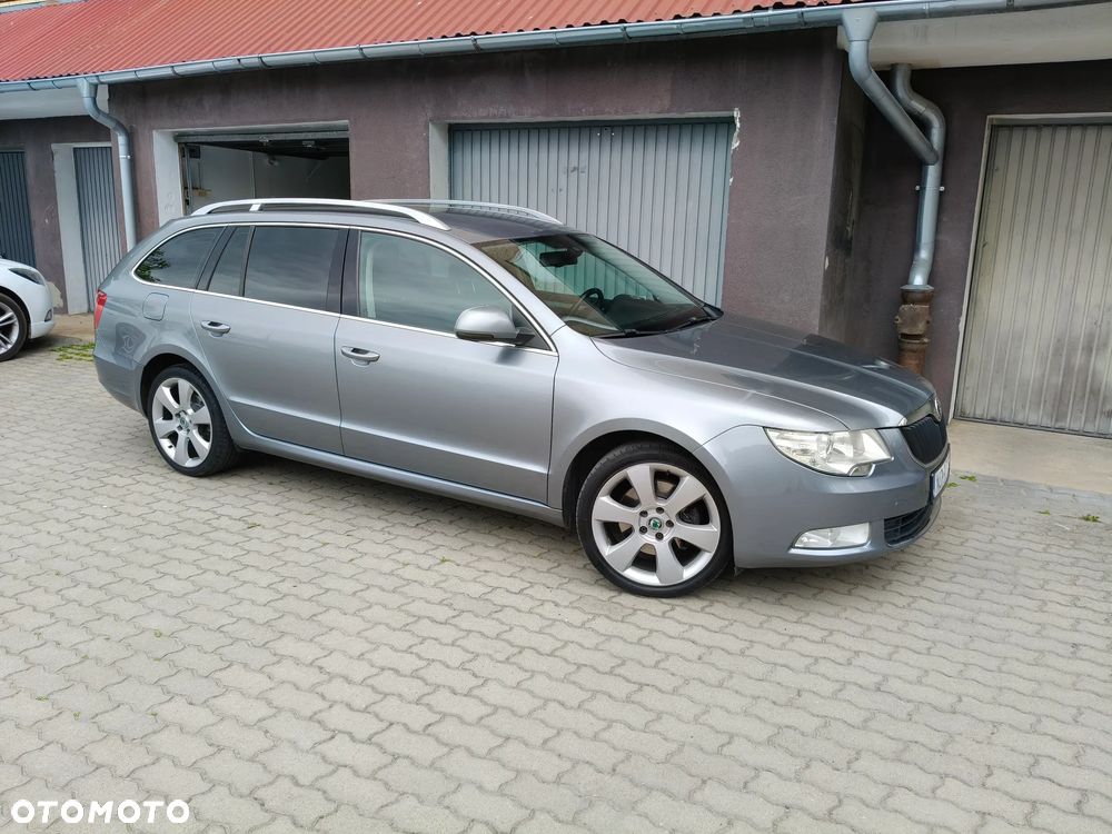 Skoda Superb 2.0 TDI Comfort - 1