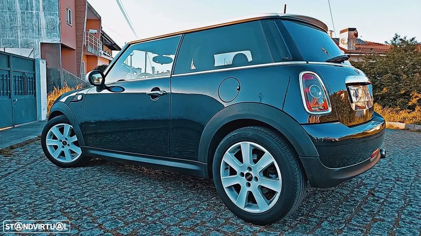 MINI 3 Portas Cooper D - 1