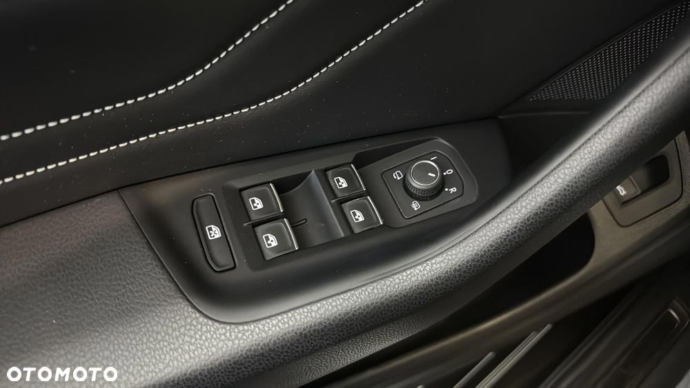 Volkswagen Passat 2.0 TDI EVO Elegance DSG - 31