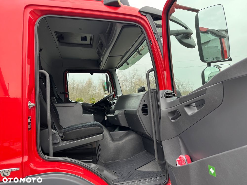 Mercedes-Benz ATEGO - 32