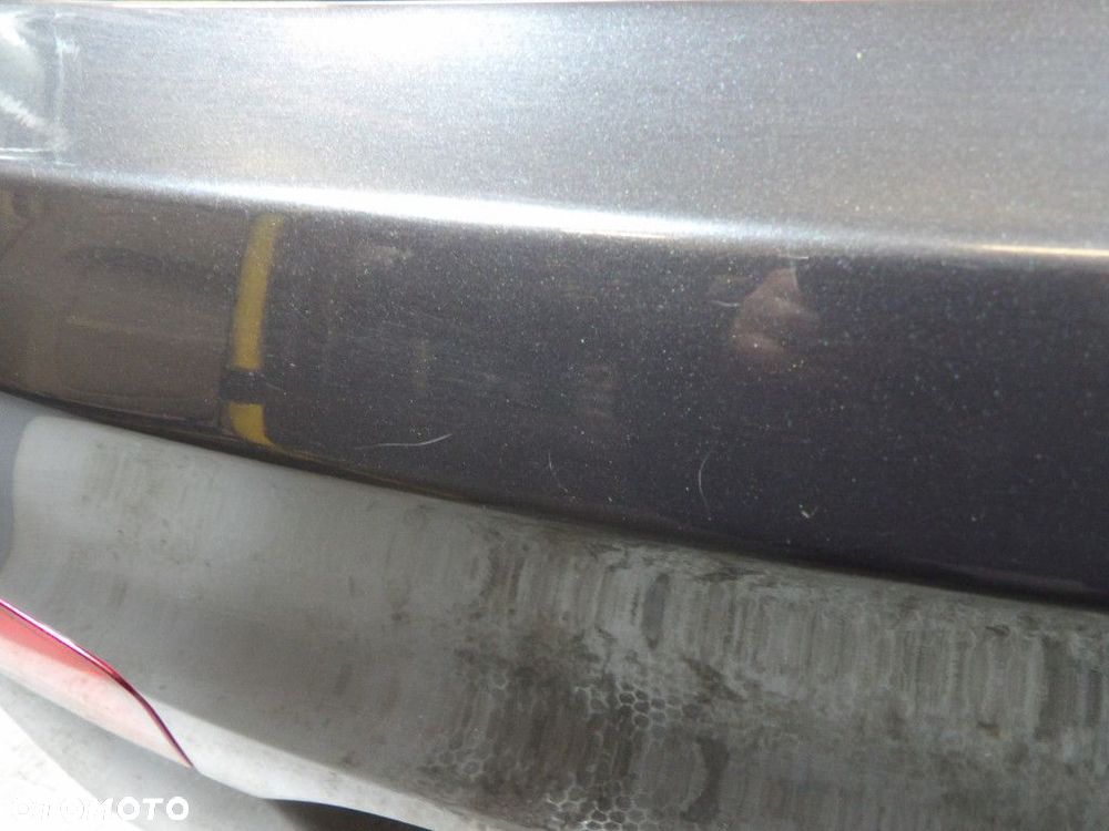 BMW 5 F11 TYLNA KLAPA  B90 - 5