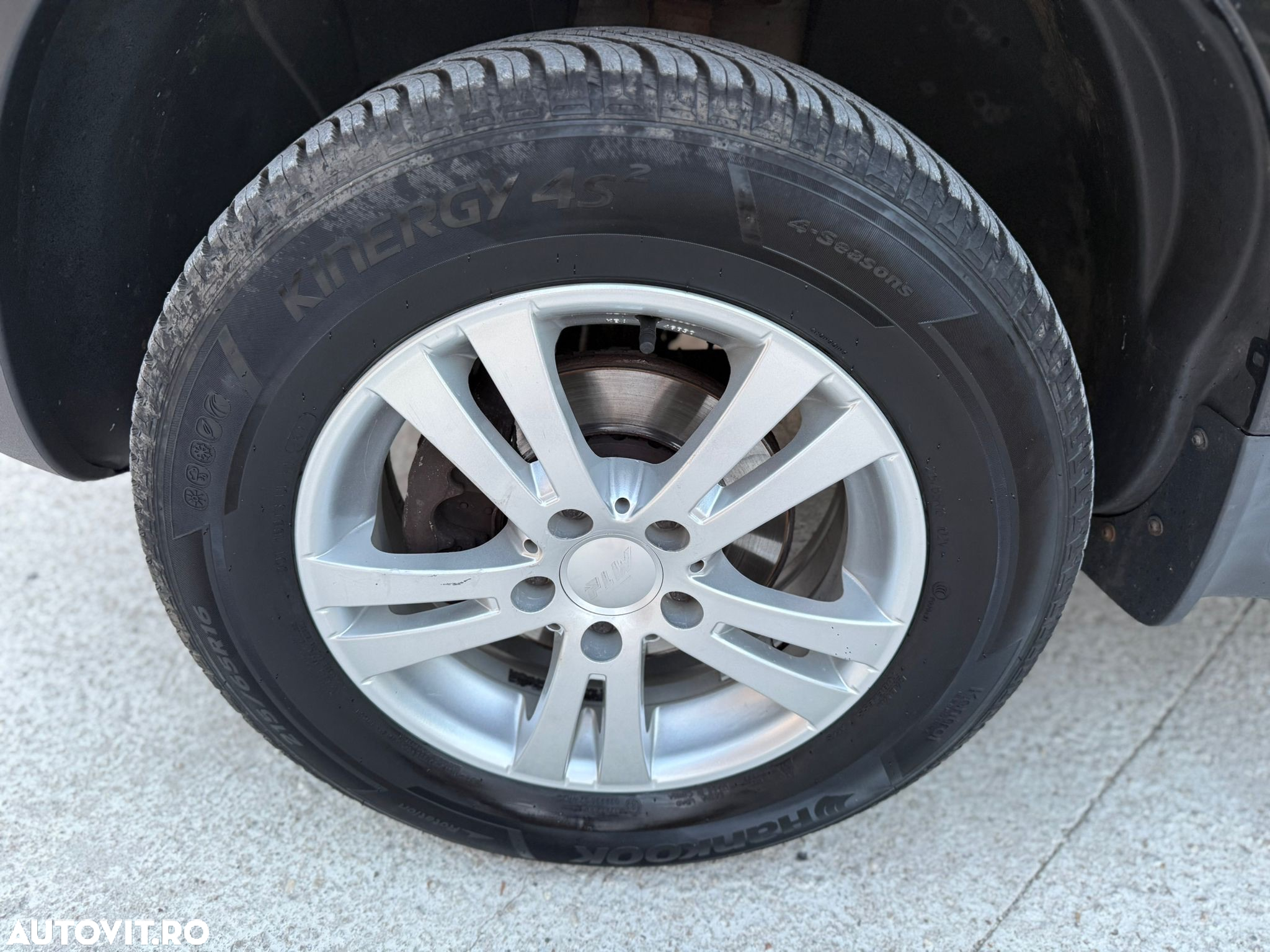 Dacia Duster 1.5 dCi 4x2 Laureate - 14