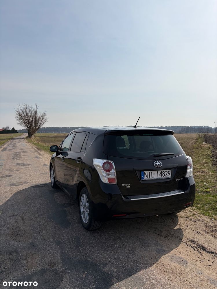 Toyota Verso 2.0 D-4D Sol - 2