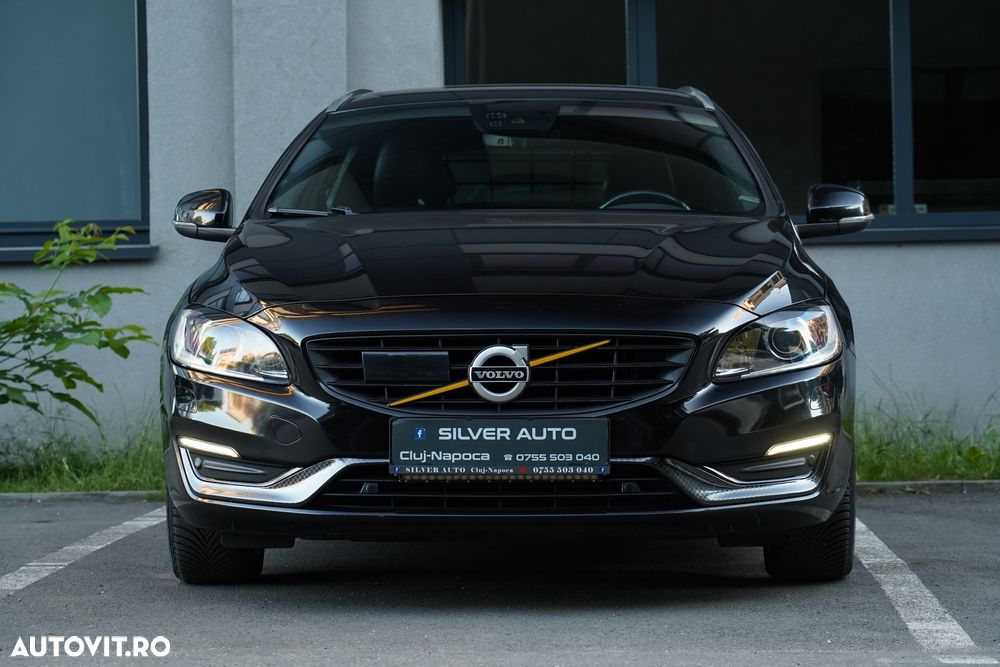 Volvo V60 D4 Geartronic Summum - 19