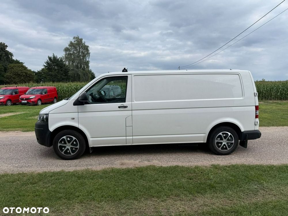 Volkswagen Transporter - 2
