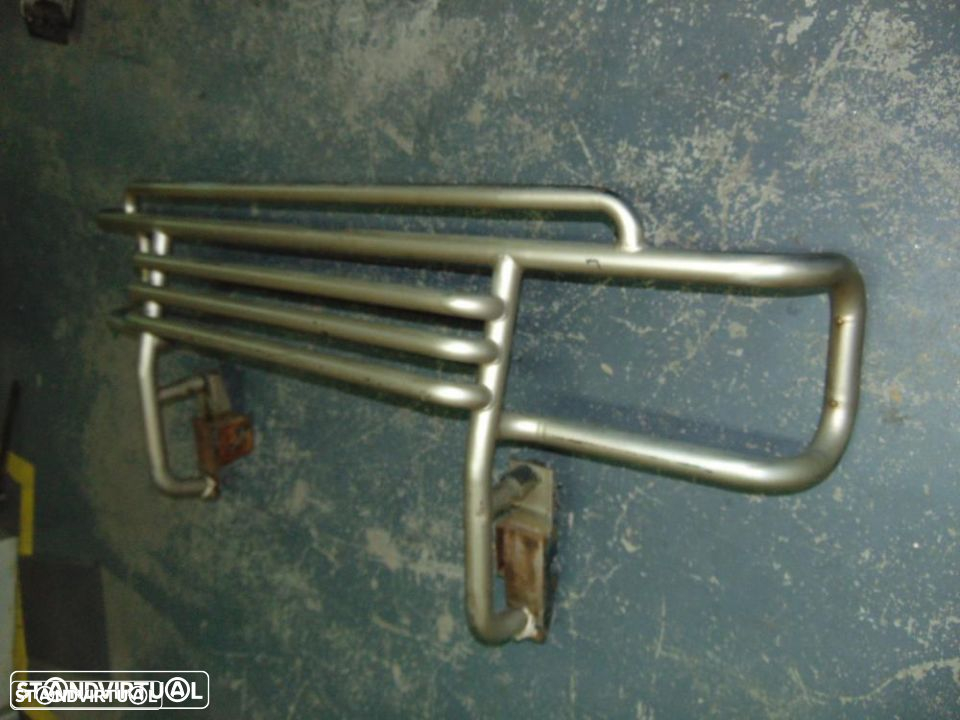 Nissan Patrol 1º modelo ( mata vacas )grelha frontal - 3