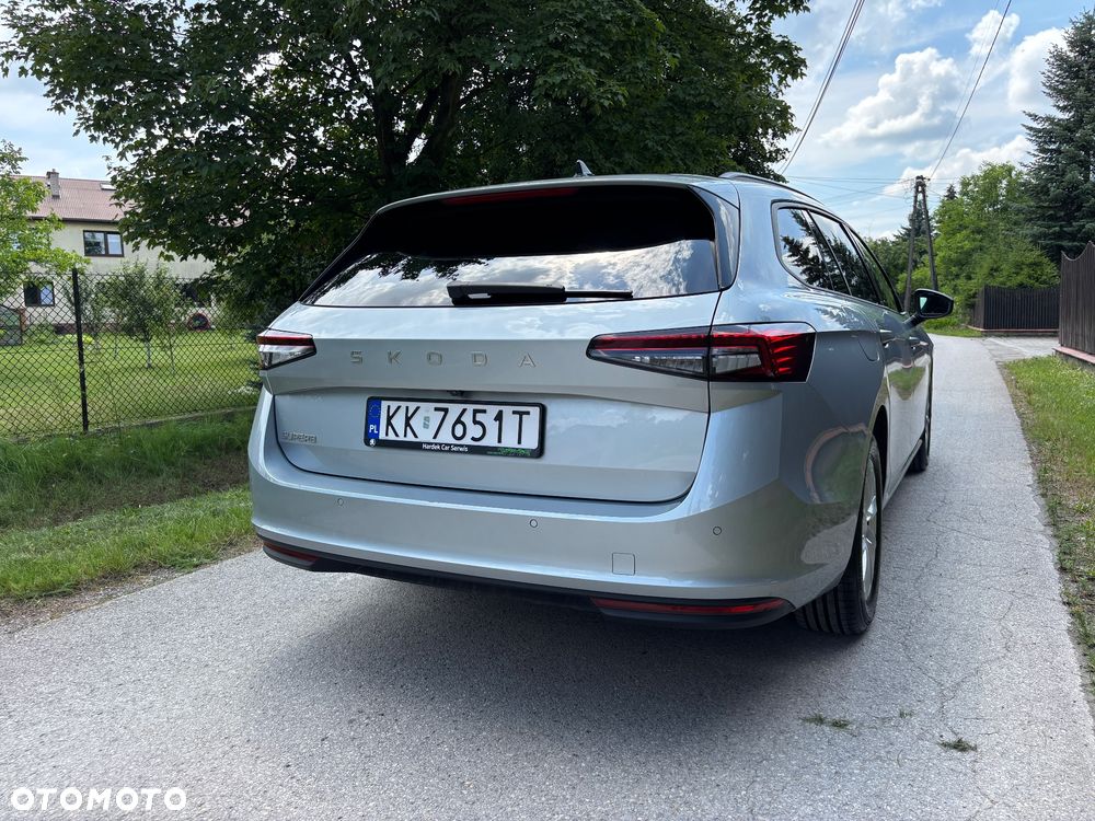 Skoda Superb 2.0 TDI SCR Essence DSG - 7
