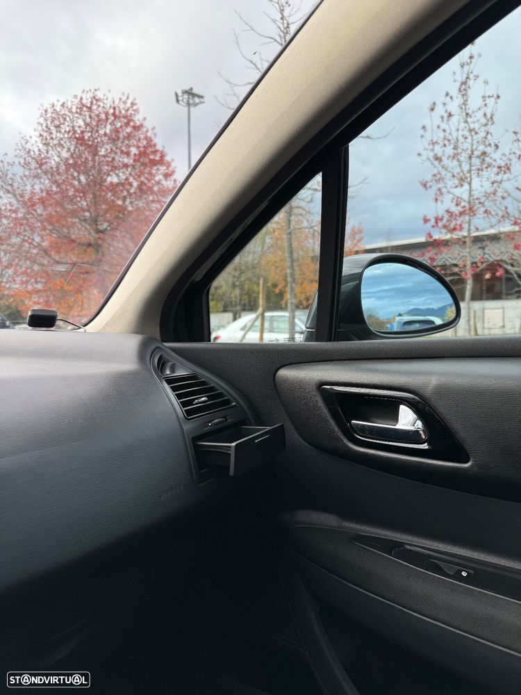 Citroën C4 Coupé 1.6 HDi 110 VTR Pack - 19