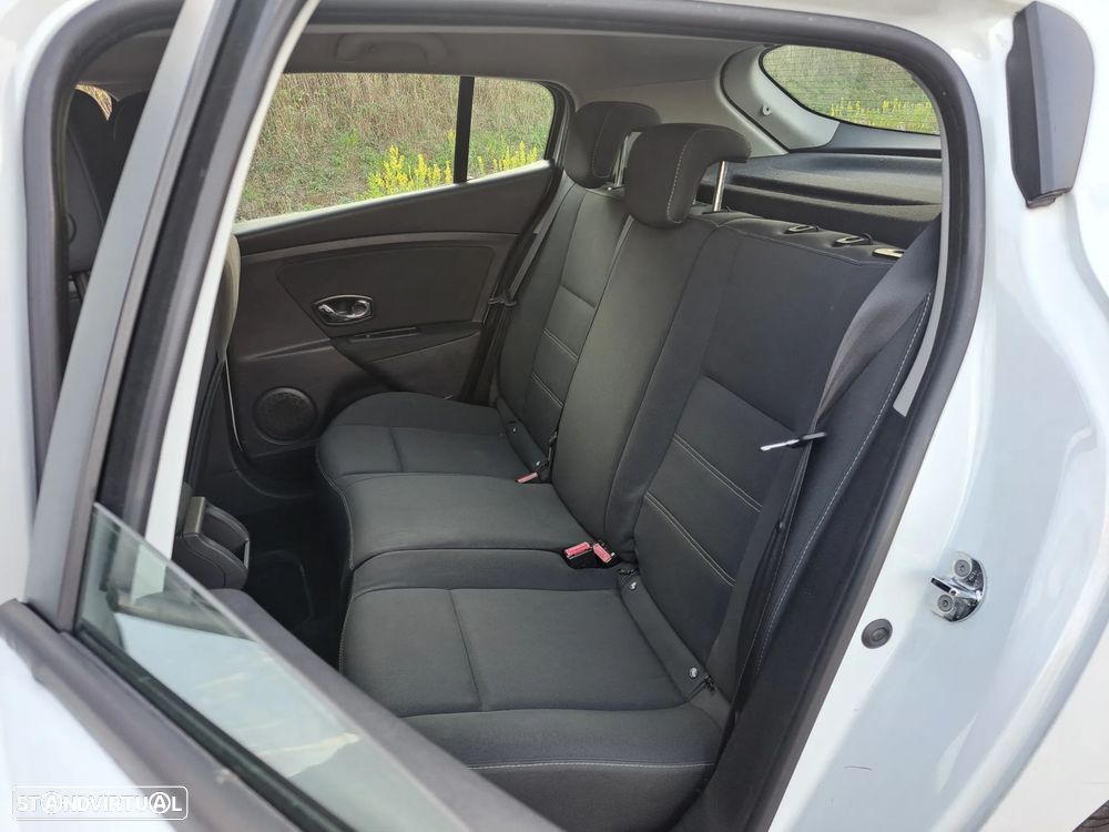 Renault Mégane 1.5 dCi Confort - 27