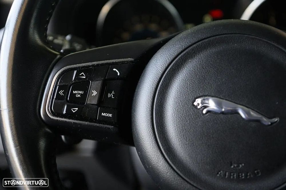 Jaguar XF 2.0 D R-Sport Aut. - 37