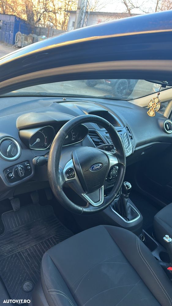 Ford Fiesta 1.5 TDCi ST Line - 11