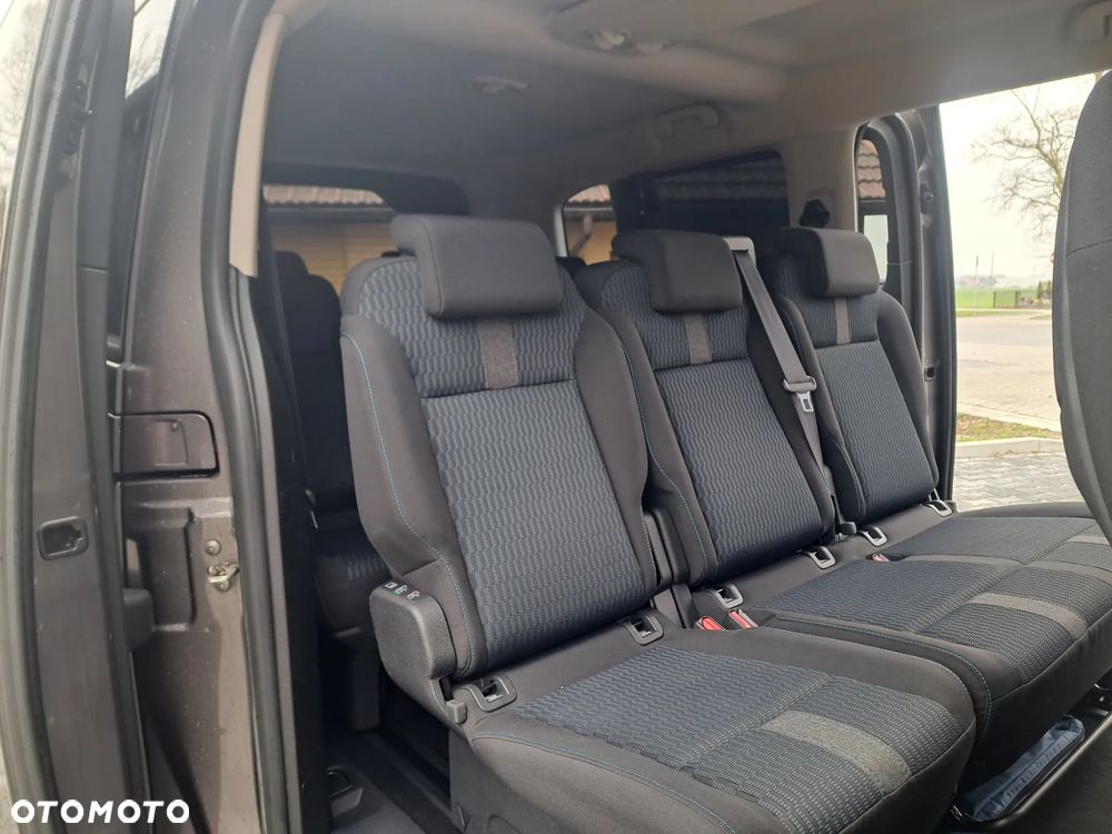 Peugeot Traveller 2.0 BlueHDi Long Business Vip - 30