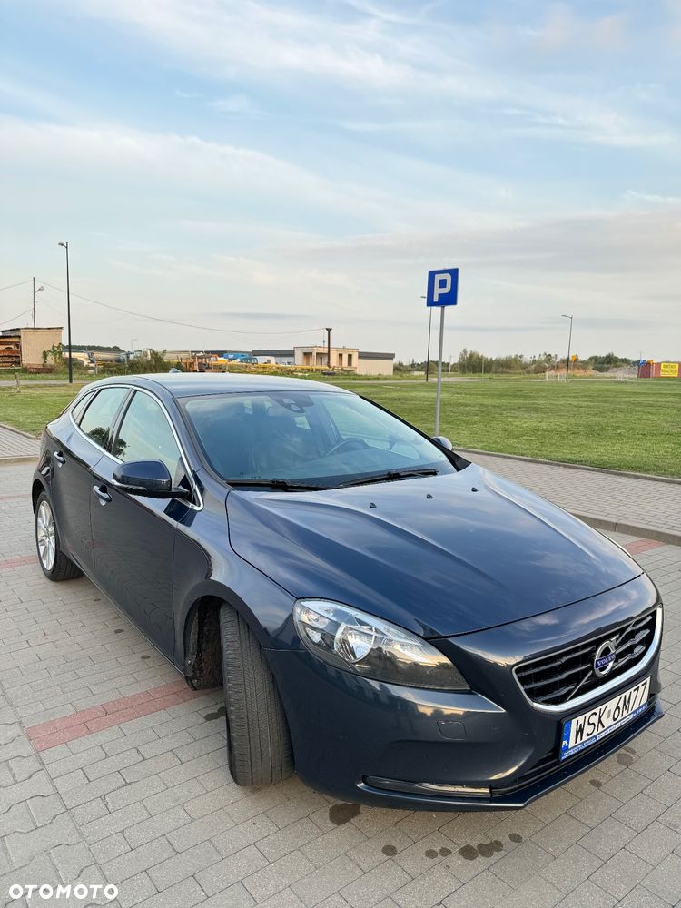 Volvo V40 D4 Momentum - 3