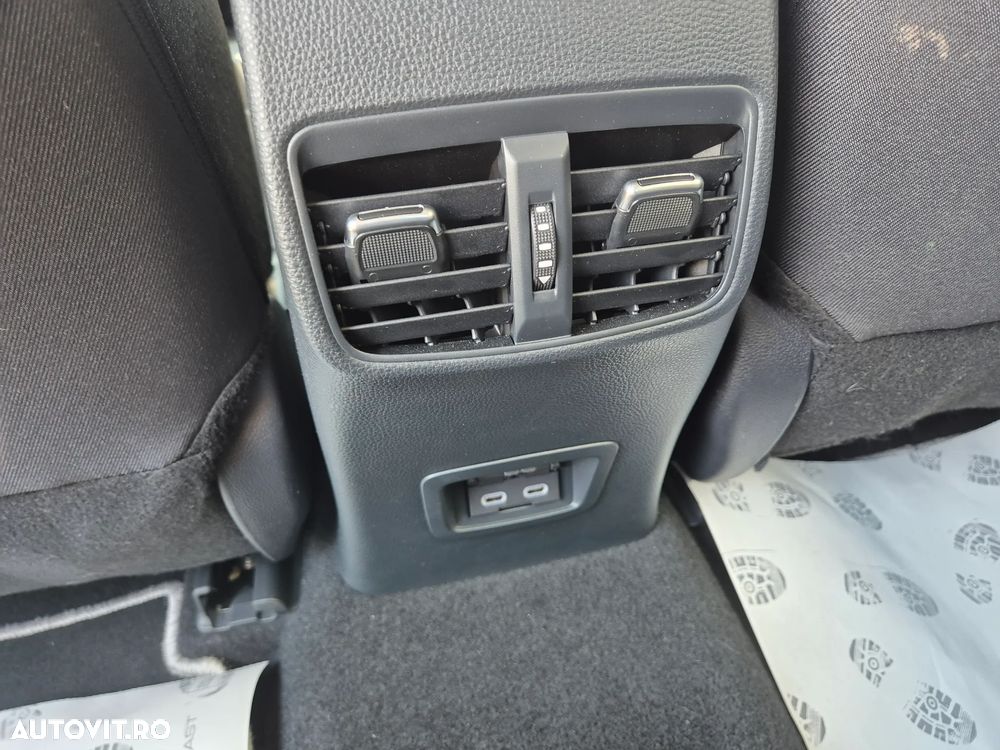 Toyota Corolla 1.8 HSD Business - 13