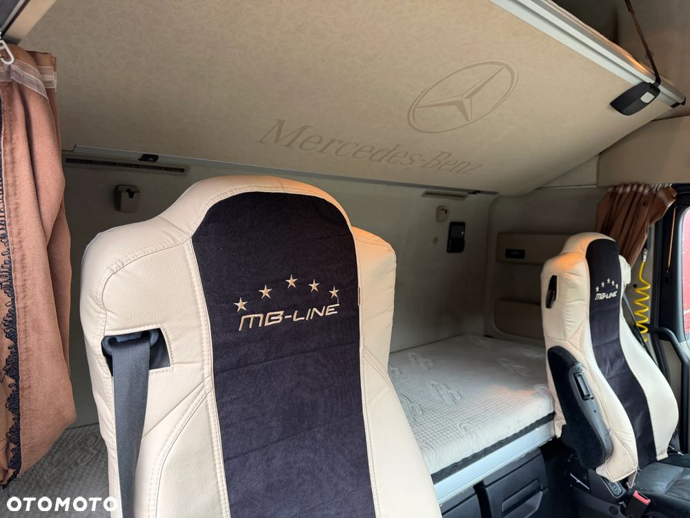 Mercedes-Benz ACTROS 1845 / EURO 5 / GIGA SPACE / NOWY TACHOGRAF / 2013 REJESTRACJA / BARDZO ŁADNY STAN / BEZ RETARDERA / BLUETEC 5 / 2 ZBIORNIKI PALIWOWE / KSENONY / LODÓWKA / PŁASKA PODŁOGA !! - 37