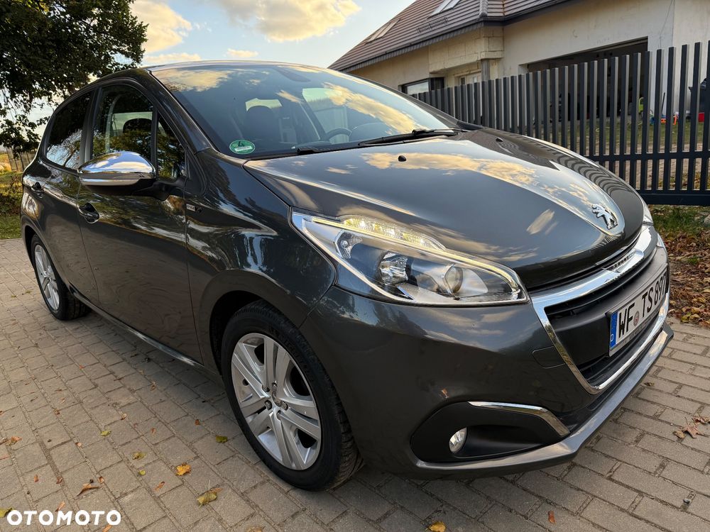 Peugeot 208 - 13