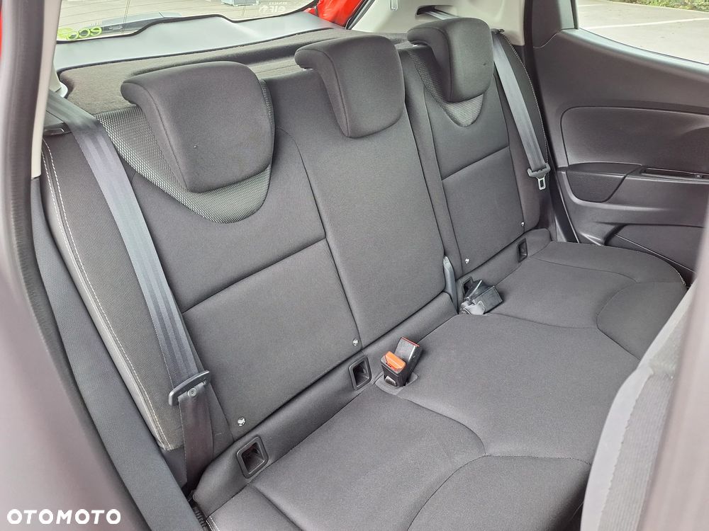 Renault Clio TCe 90 Paris - 19