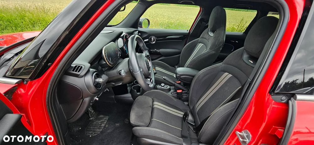 MINI Cooper John Works Trim - 17