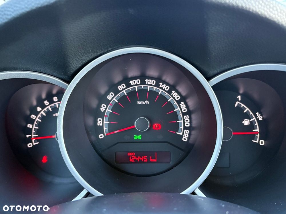 Kia Venga - 20