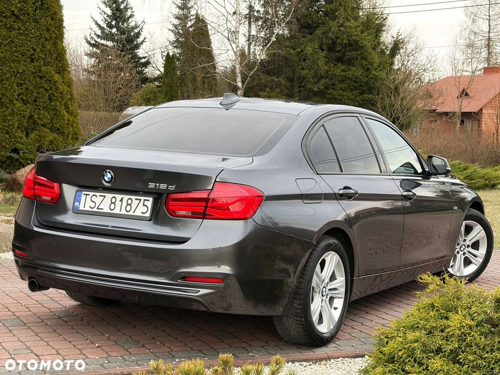 BMW Seria 3 318d Sport Line - 4