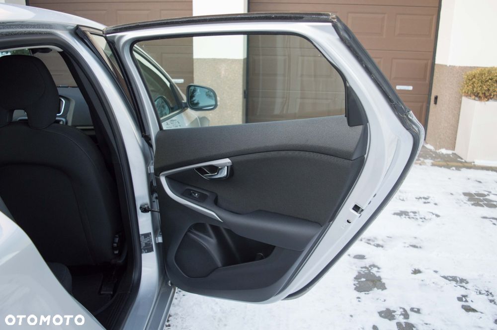 Volvo V40 D2 Drive-E Kinetic - 32