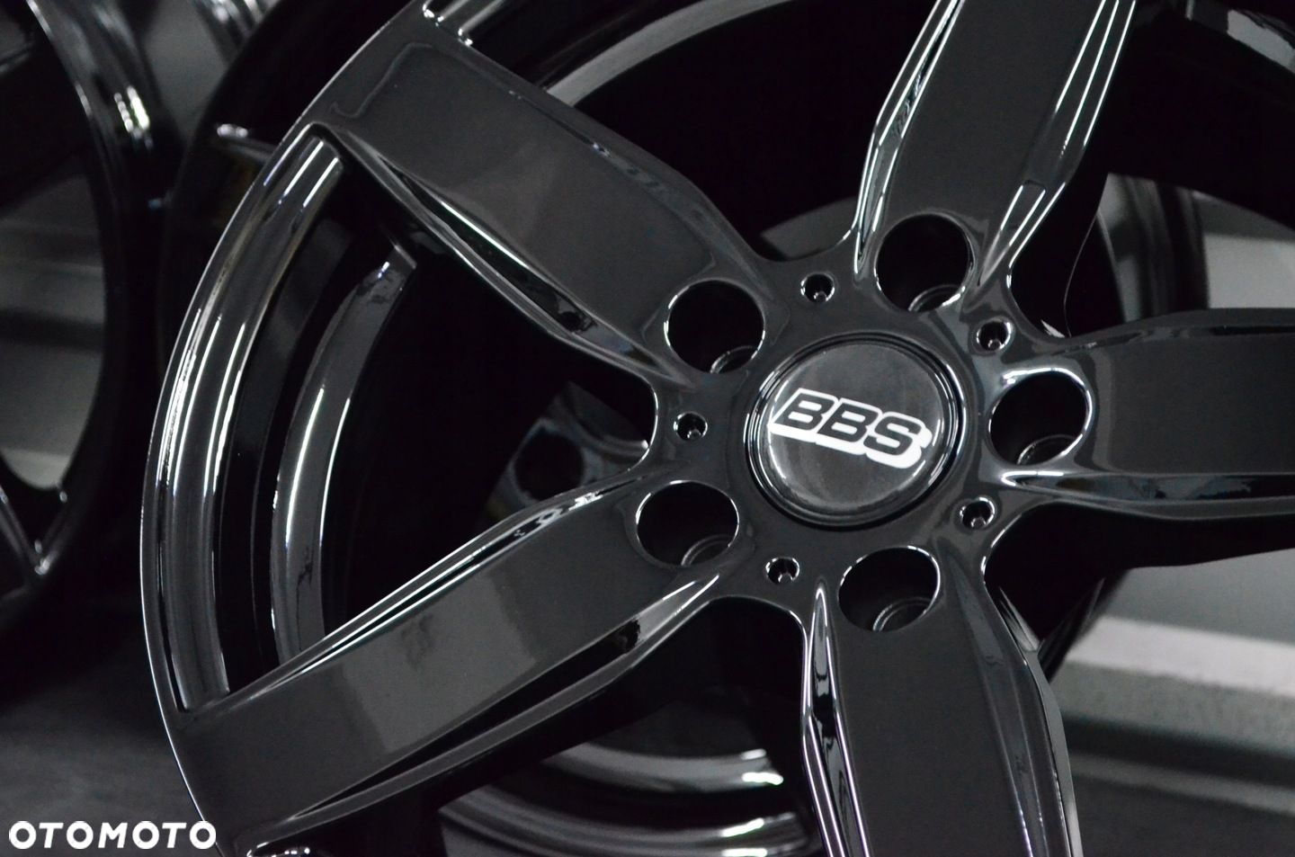 Felgi BMW 5x120 R17 BMW seria 1, 3 X3 X1 OPEL INSIGNIA VW T5 T6 DEZENT - 4