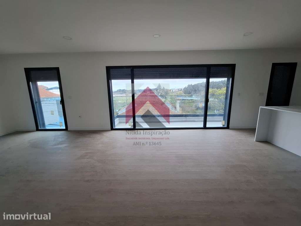 Apartamento T2 + Duplex Amplo + Terraço na Cobertura em Esgueira, A... - Grande imagem: 4/60