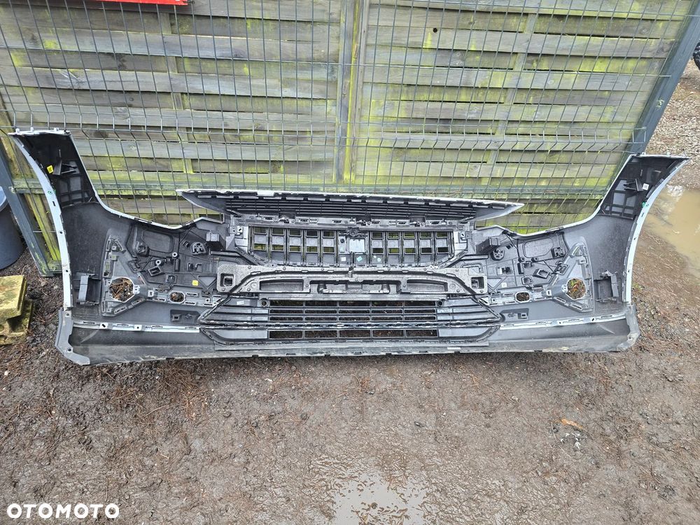 Polestar 2 zderzak przód ładny oryginał - 4