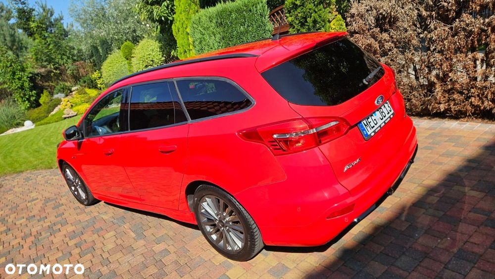 Ford Focus Turnier 1.0 EcoBoost Start-Stopp-System ST-LINE - 6